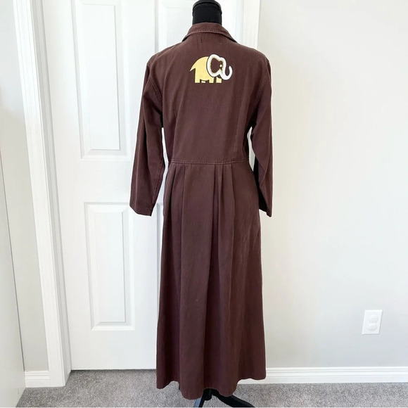 Vintage Brown Elephant Embossed Pattern Button Down Pleated Dress Made in Canada - Picture 3 of 16